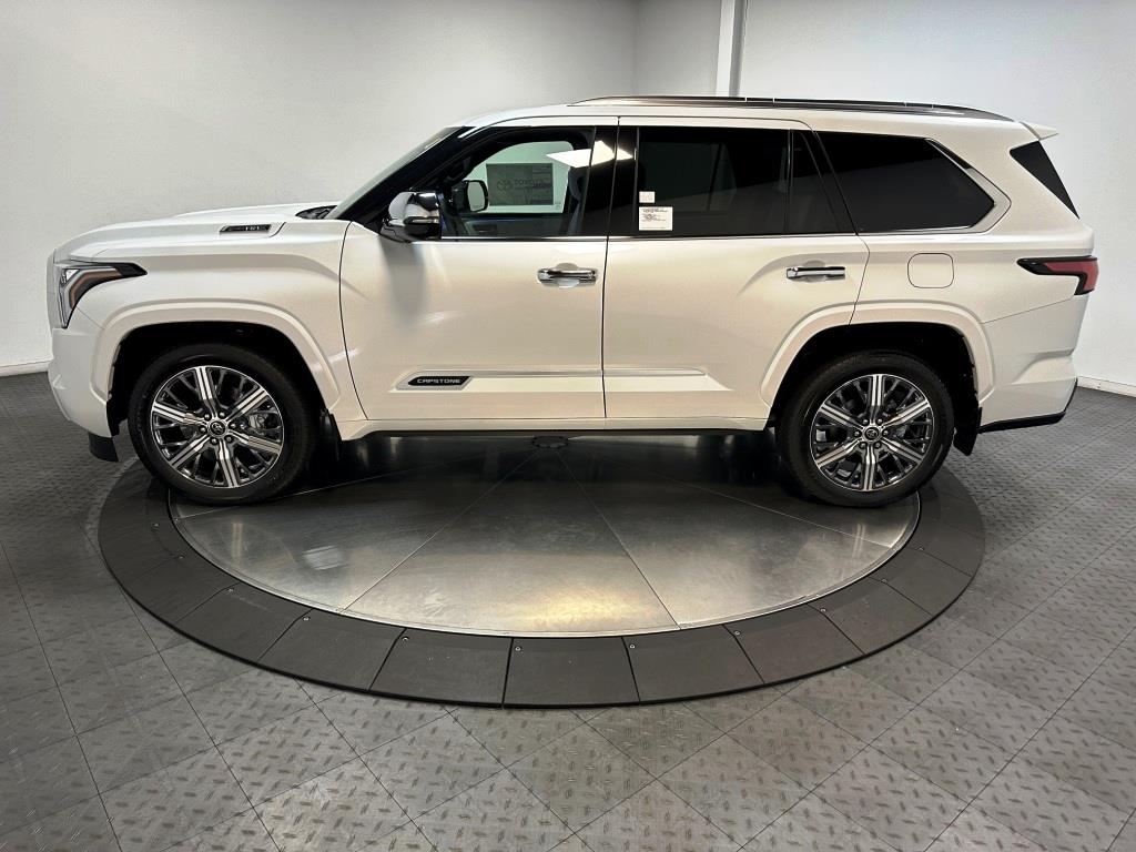 2024 Toyota Sequoia Capstone 5