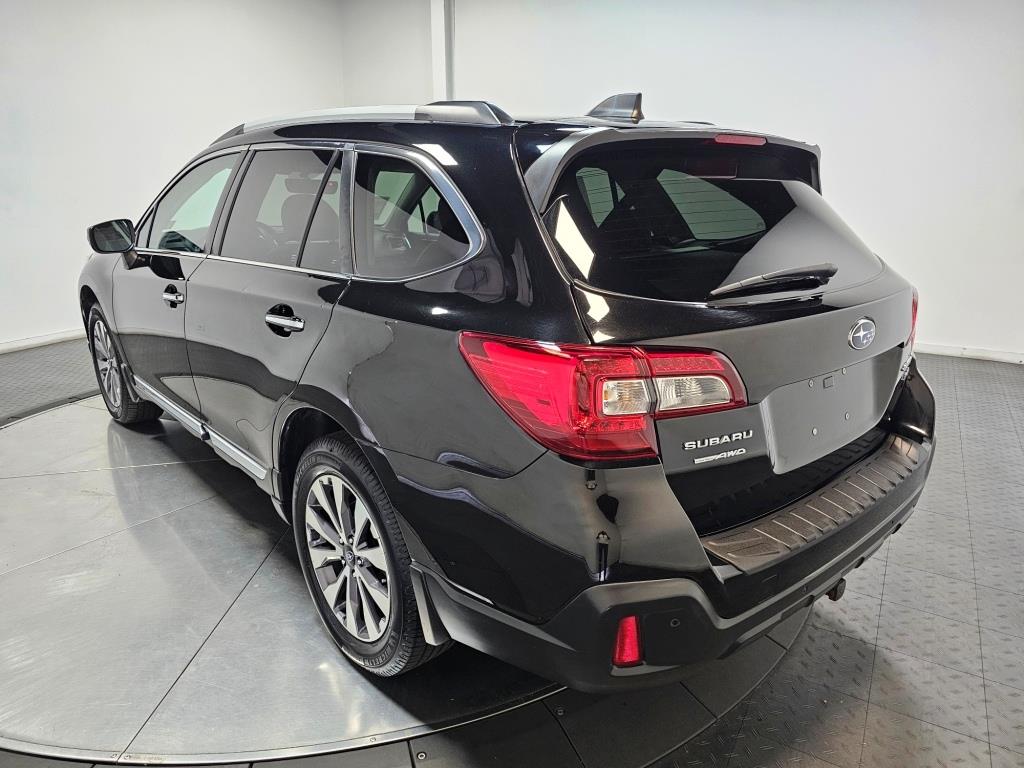 2018 Subaru Outback Touring 9