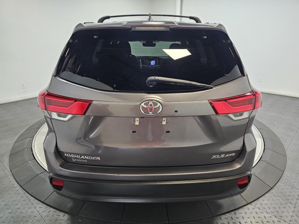 2019 Toyota Highlander XLE 11