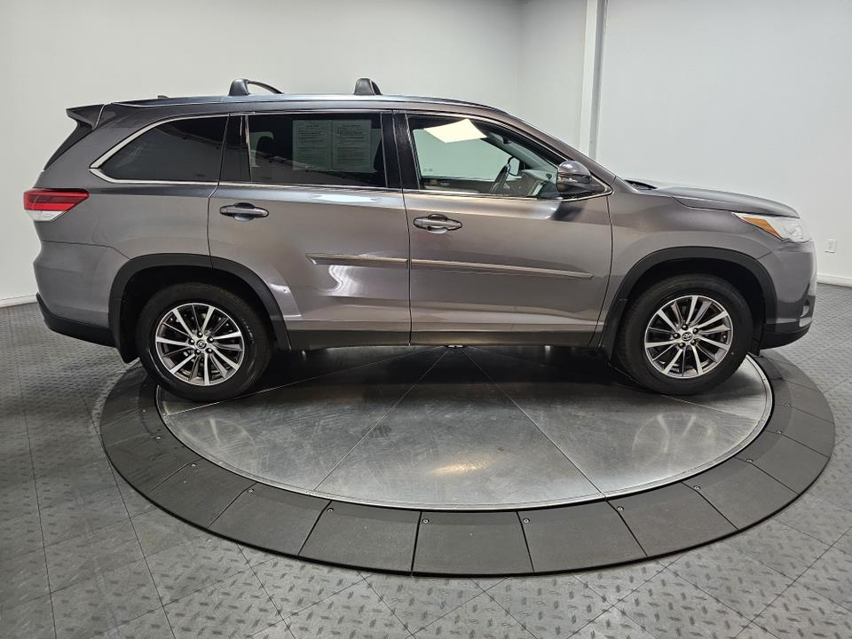 2019 Toyota Highlander XLE 15