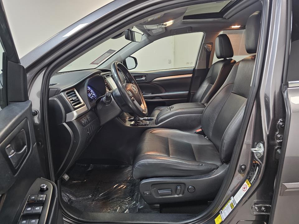 2019 Toyota Highlander XLE 22