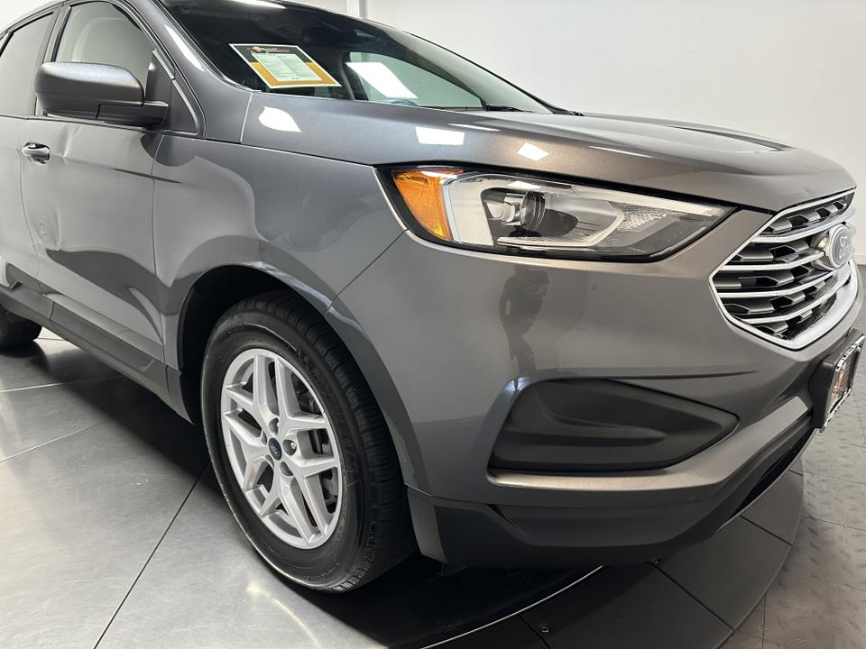 2021 Ford Edge SE 3