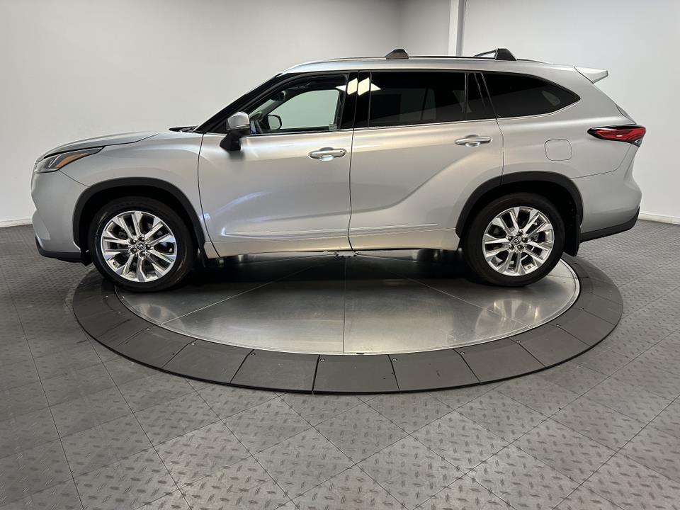 2023 Toyota Highlander Limited 8