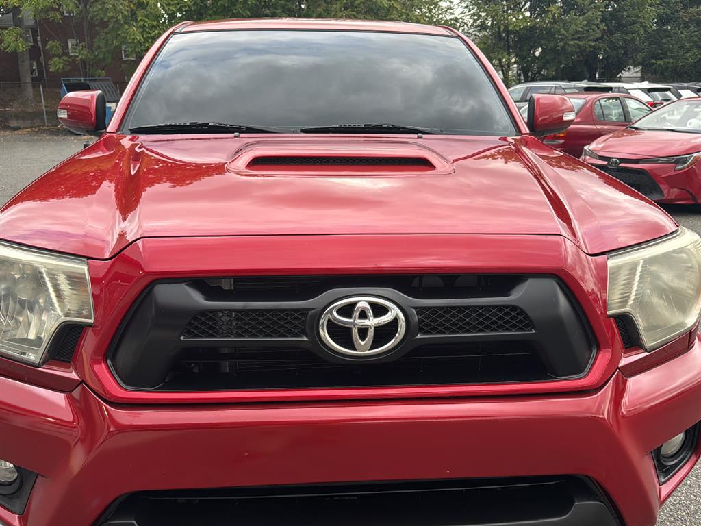 2015 Toyota Tacoma TRD Sport 3