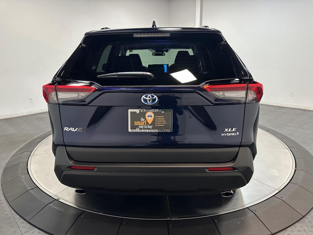 2024 Toyota RAV4 Hybrid XLE Premium 7