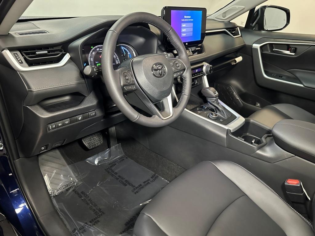 2024 Toyota RAV4 Hybrid XLE Premium 15