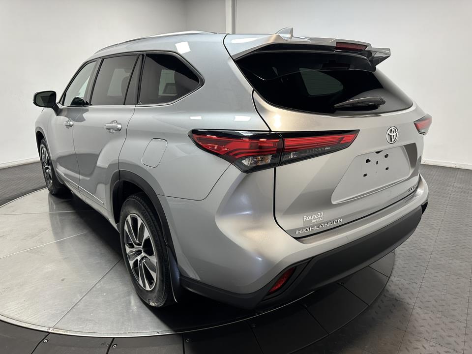 2021 Toyota Highlander XLE 9