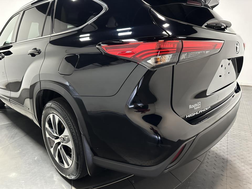 2021 Toyota Highlander XLE 10