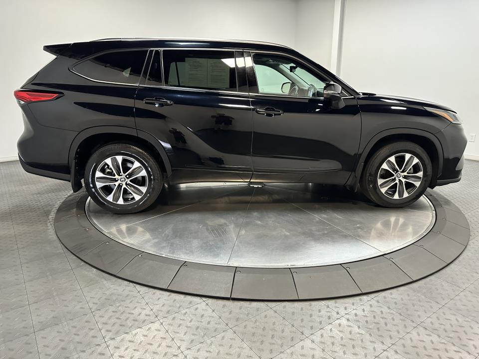 2021 Toyota Highlander XLE 15