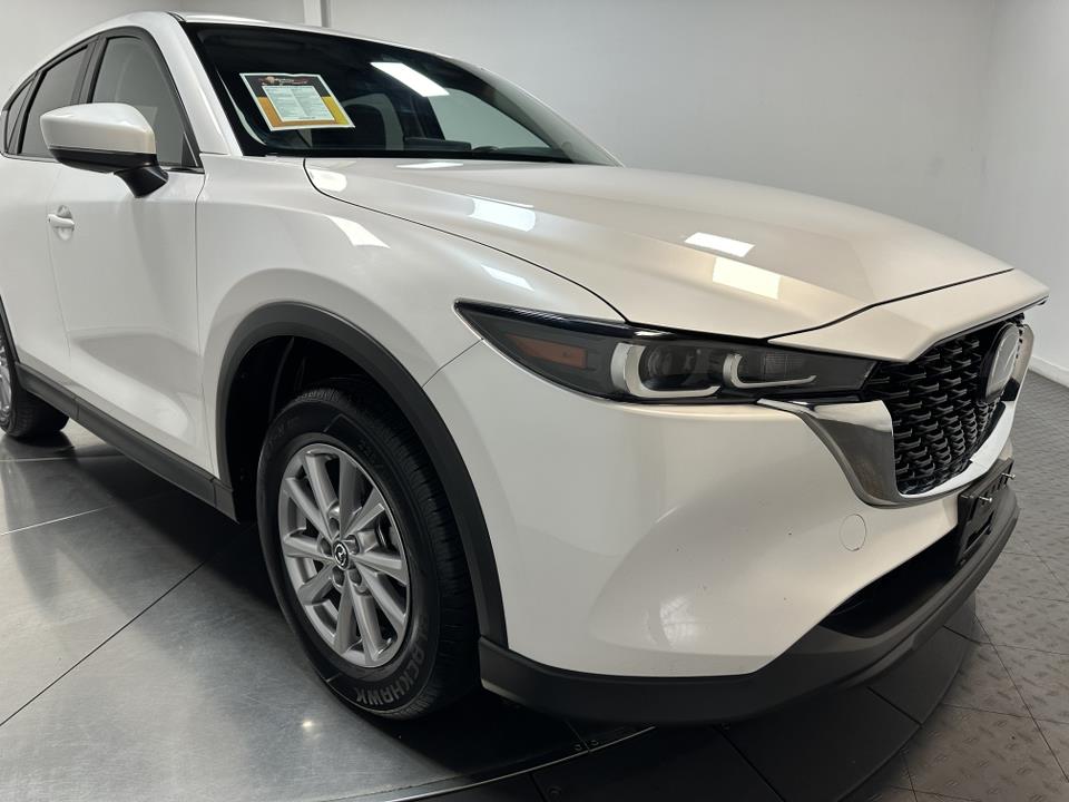 2023 Mazda CX-5 2.5 S Preferred Package 3