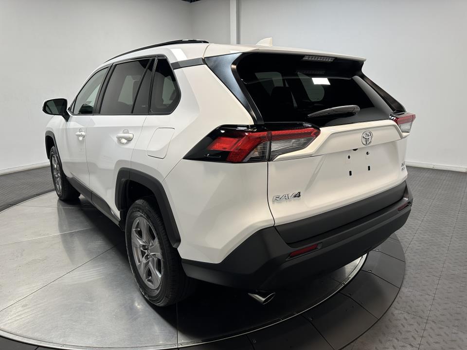 2024 Toyota RAV4 XLE 9