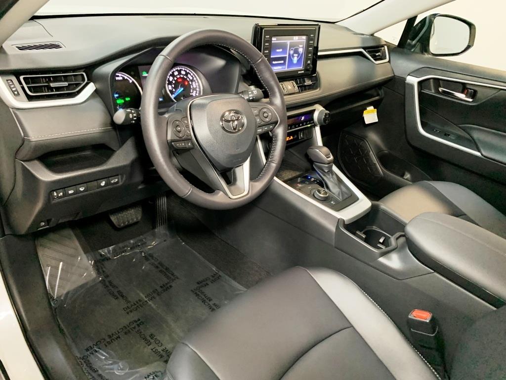 2024 Toyota RAV4 Hybrid XLE Premium 15