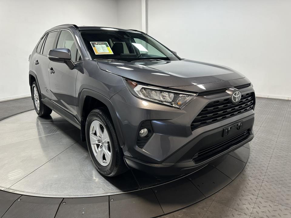 2021 Toyota RAV4 XLE 2