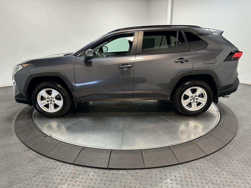 2021 Toyota RAV4 XLE 8