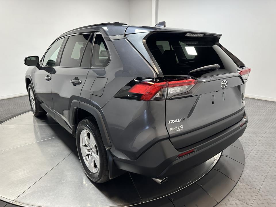 2021 Toyota RAV4 XLE 9