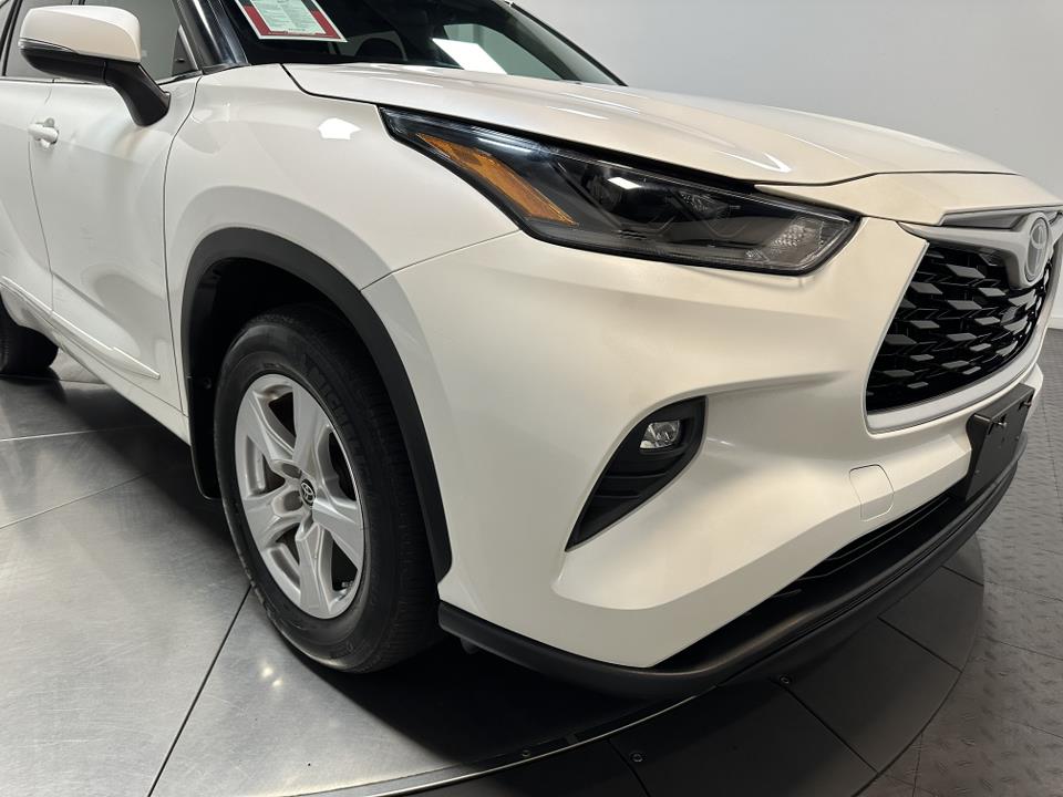 2021 Toyota Highlander LE 3