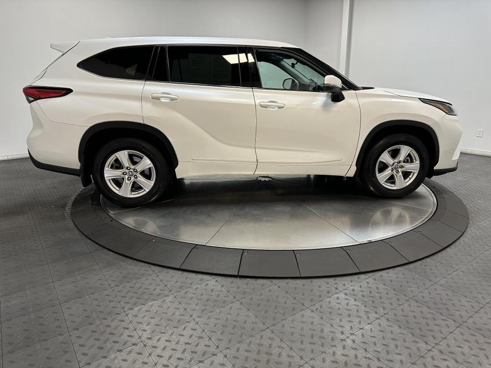 2021 Toyota Highlander LE 15