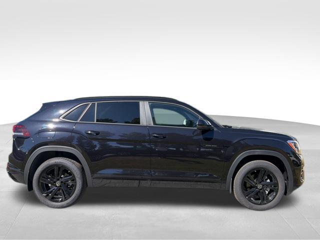 Deep Black Pearl 2025 Volkswagen Atlas Cross Sport SUV / Crossover All-Wheel Drive Automatic
