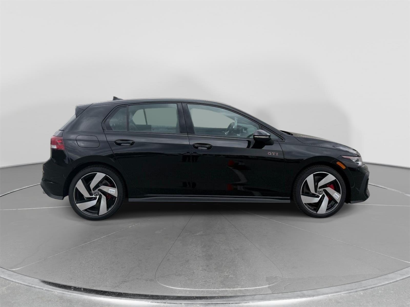 Mythos Black Metallic 2026 Volkswagen Golf GTI Hatchback Front-Wheel Drive Automatic