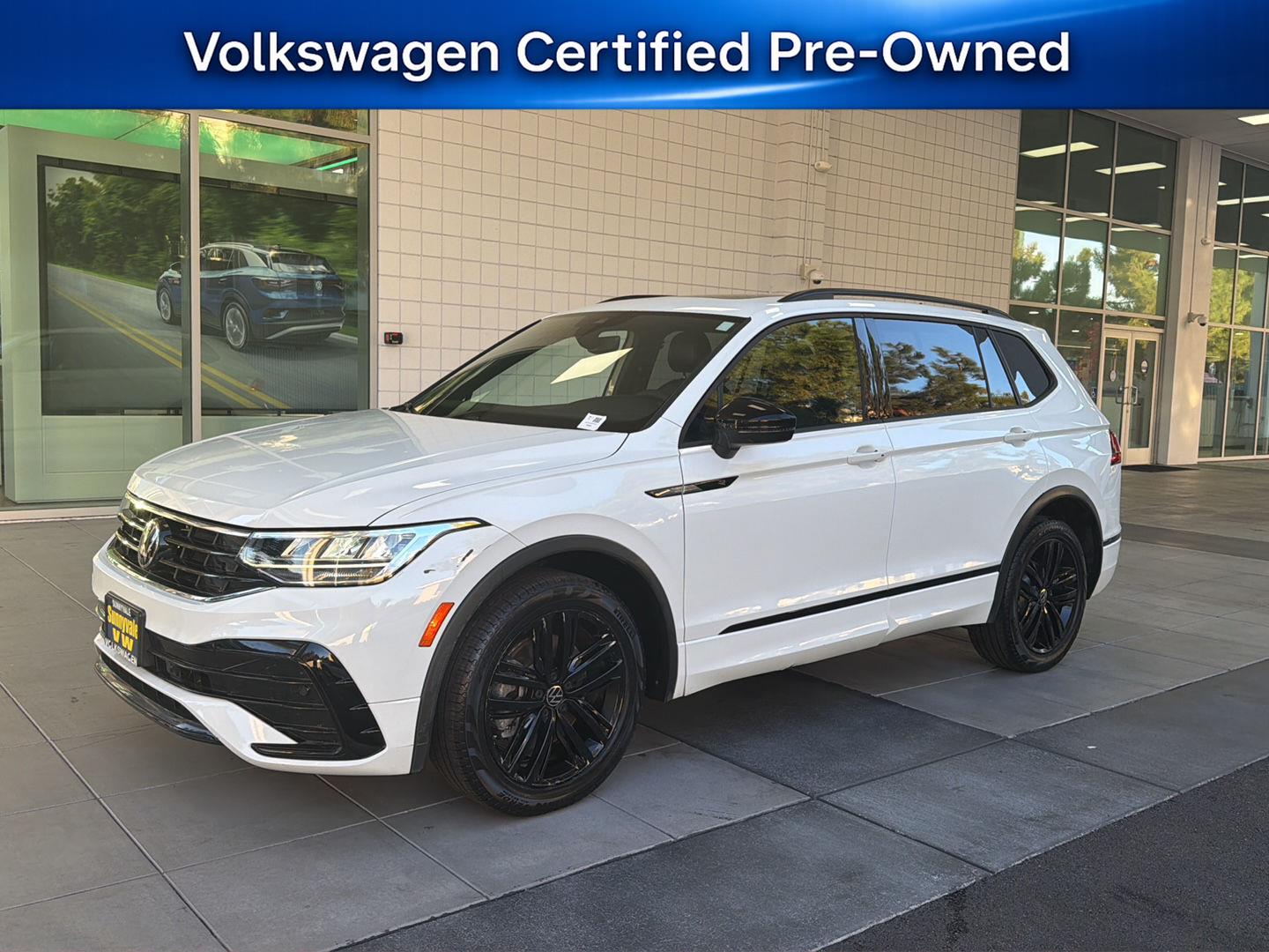 Pure White 2022 Volkswagen Tiguan SUV / Crossover Front-Wheel Drive Automatic