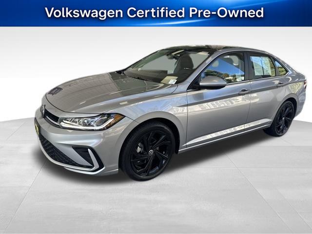 Pyrite Silver Metallic 2025 Volkswagen Jetta SE FWD Sedan Front-Wheel Drive Automatic