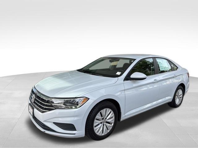 White Silver Metallic 2019 Volkswagen Jetta S FWD Sedan Front-Wheel Drive Automatic