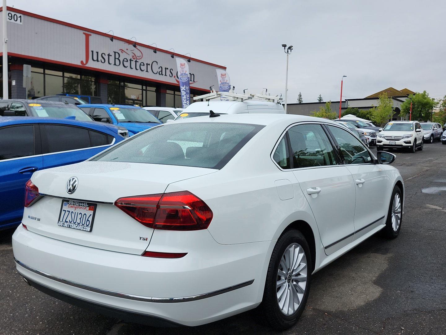 2017 Volkswagen Passat SE photo 11