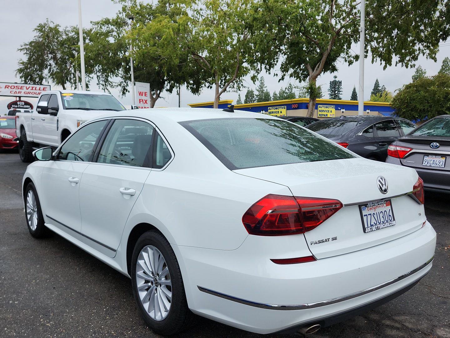 2017 Volkswagen Passat SE photo 13