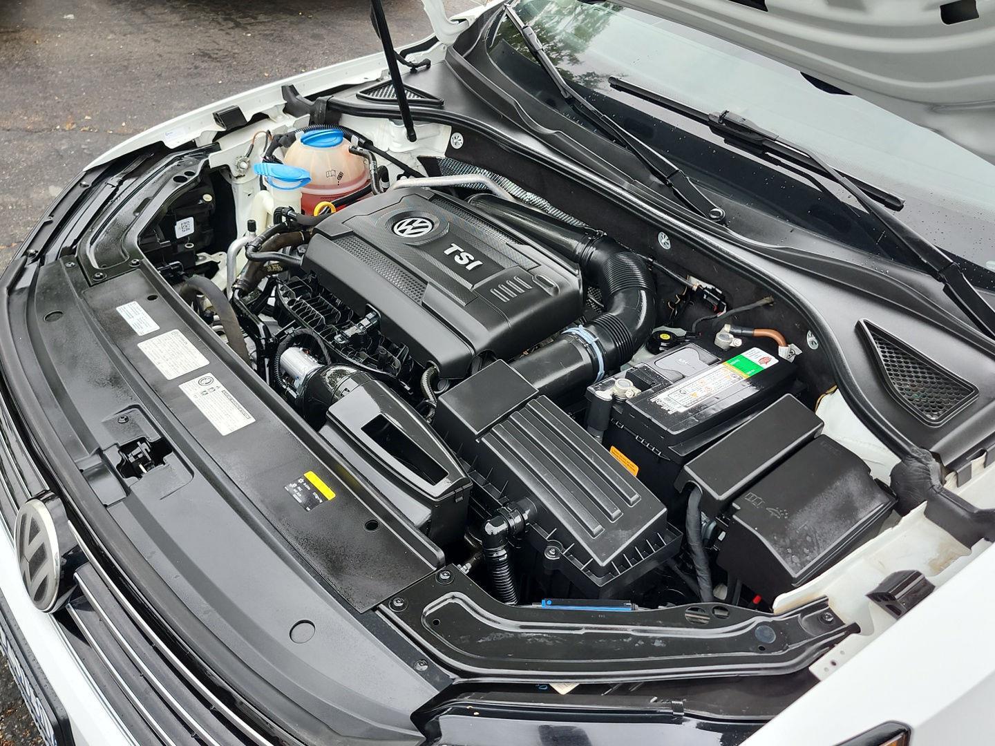 2017 Volkswagen Passat SE photo 22