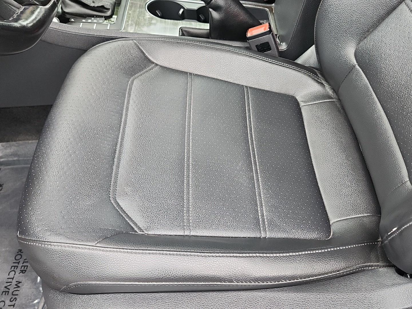 2017 Volkswagen Passat SE photo 26