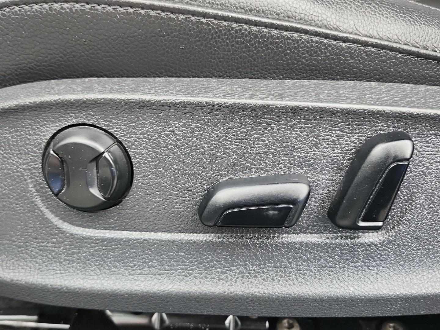 2017 Volkswagen Passat SE photo 27