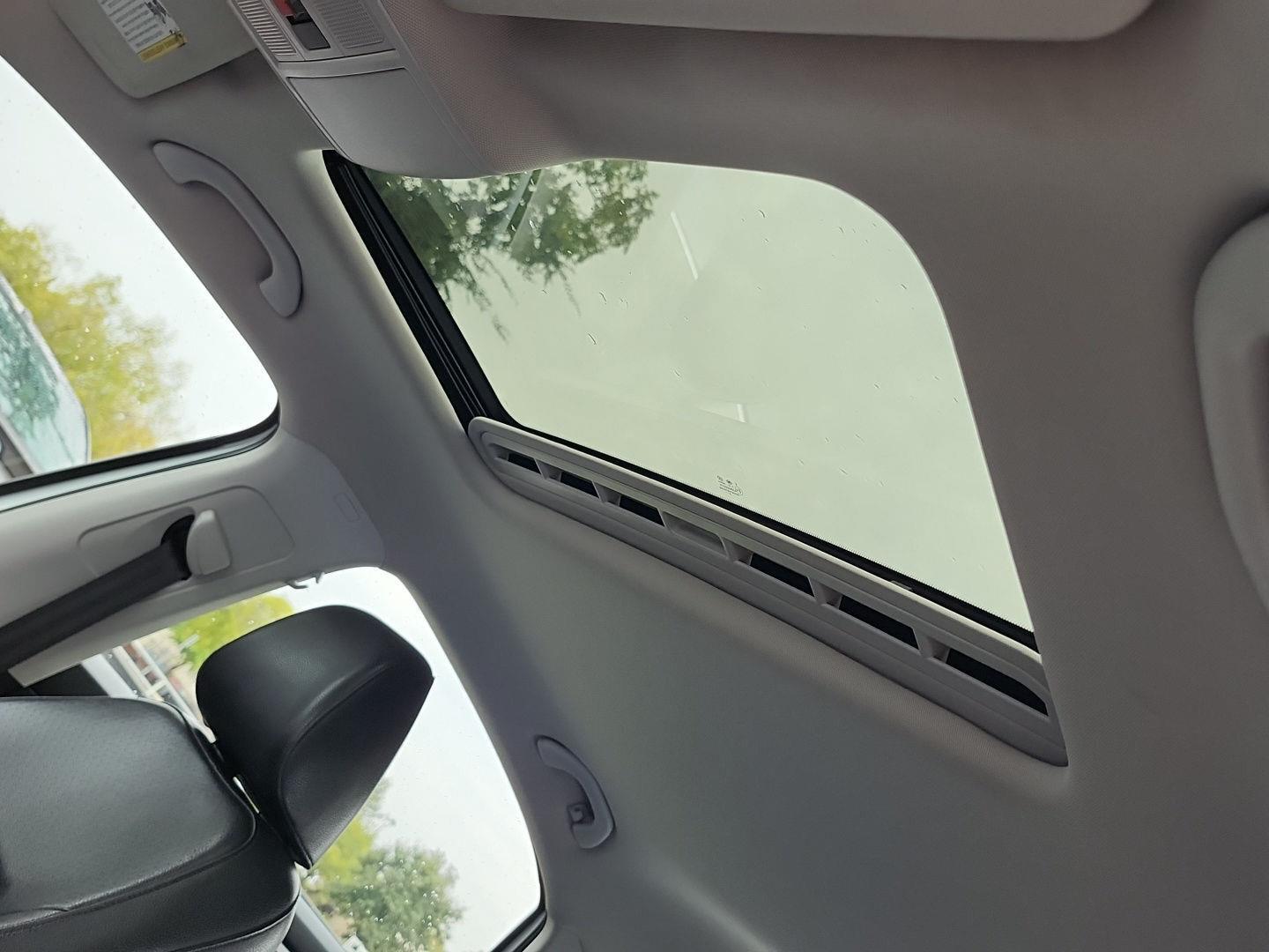 2017 Volkswagen Passat SE photo 54