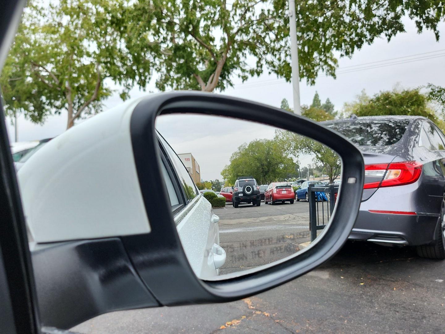 2017 Volkswagen Passat SE photo 10
