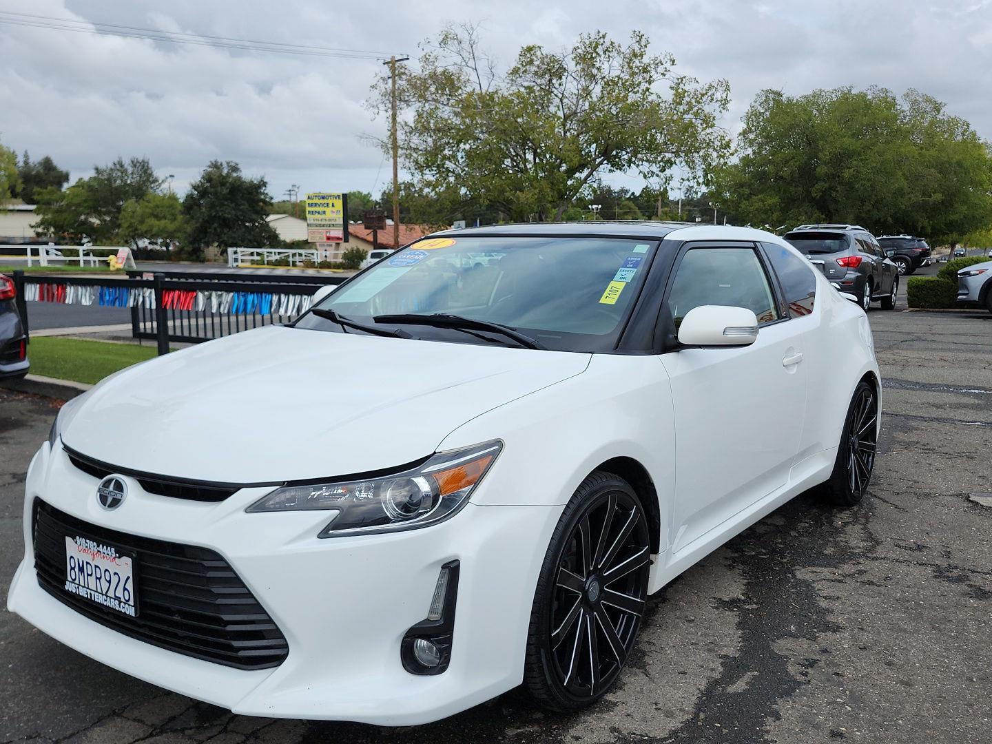 2014 Scion tC photo 3