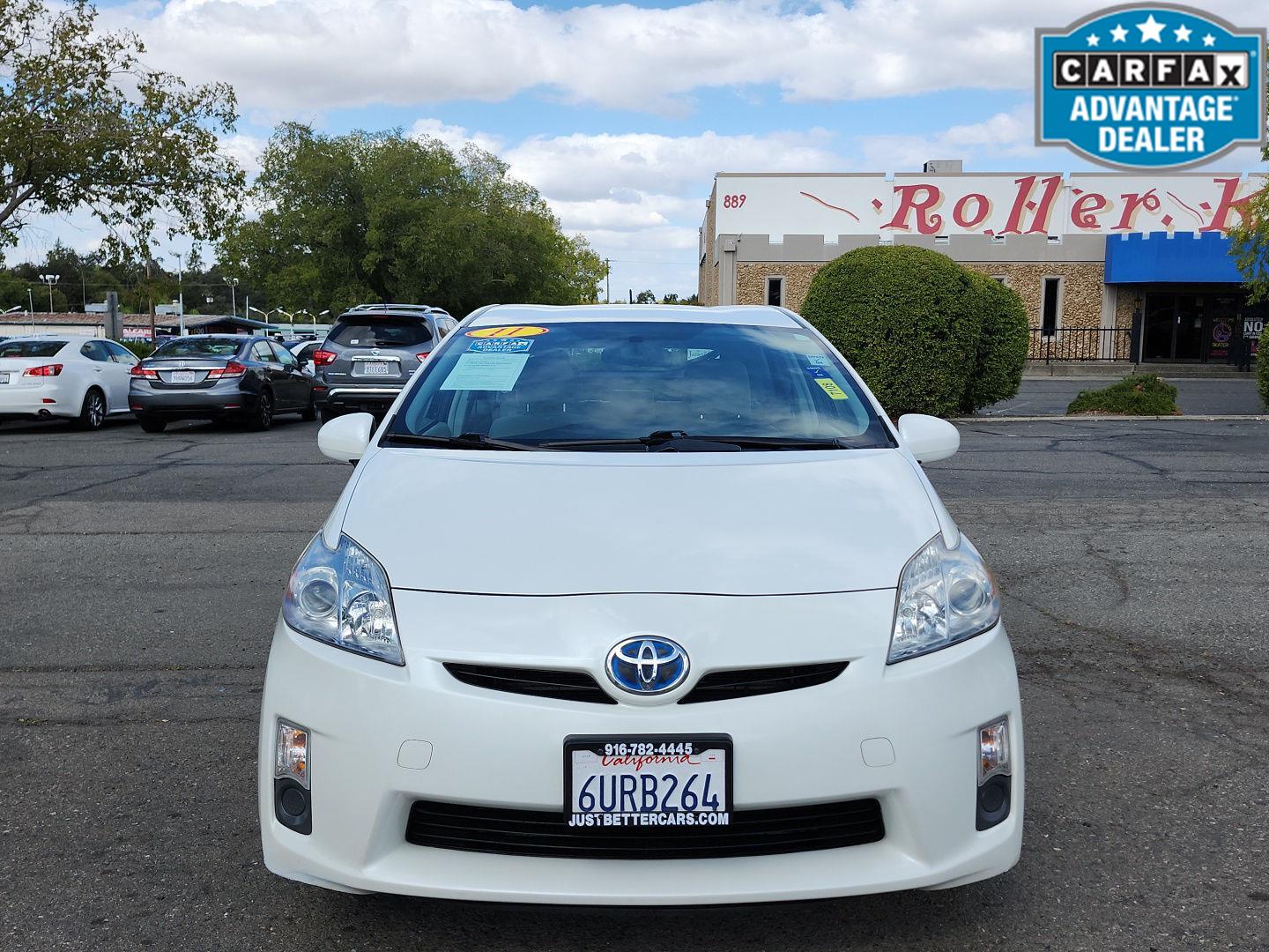2011 Toyota Prius Two photo 2