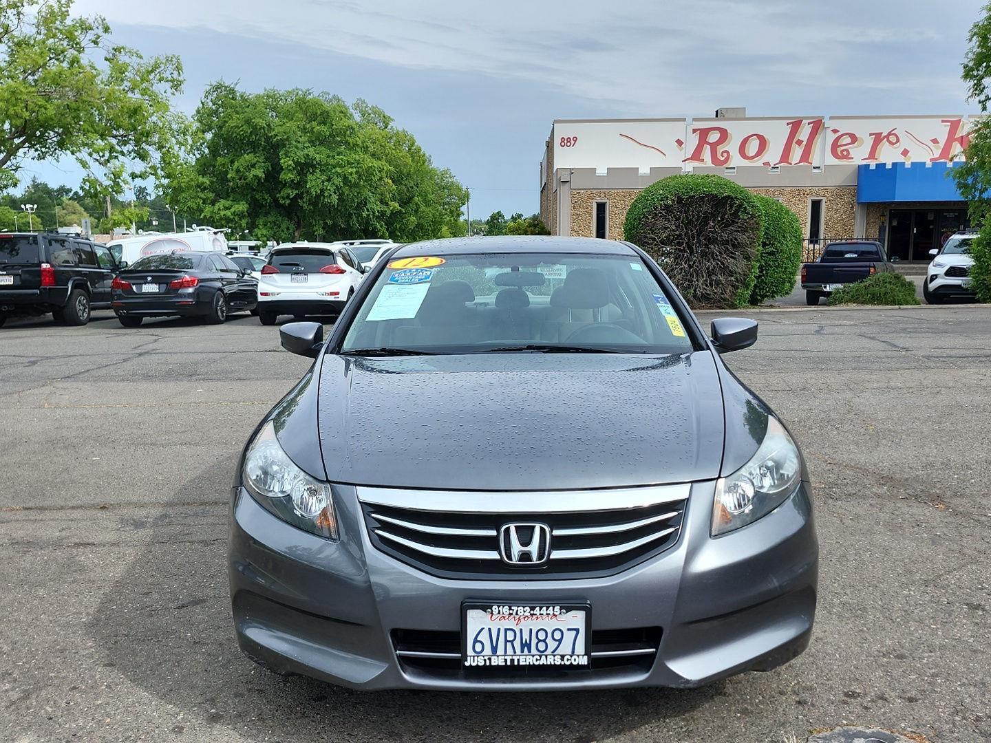 View vehicle photo 2