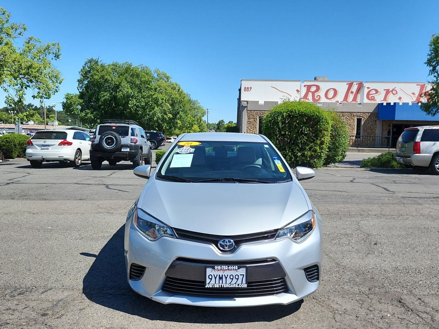 2015 Toyota Corolla's photo