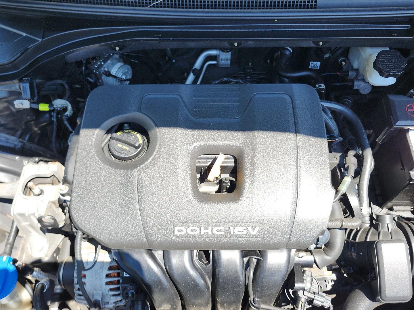 2019 Hyundai Veloster Base - Photo 21