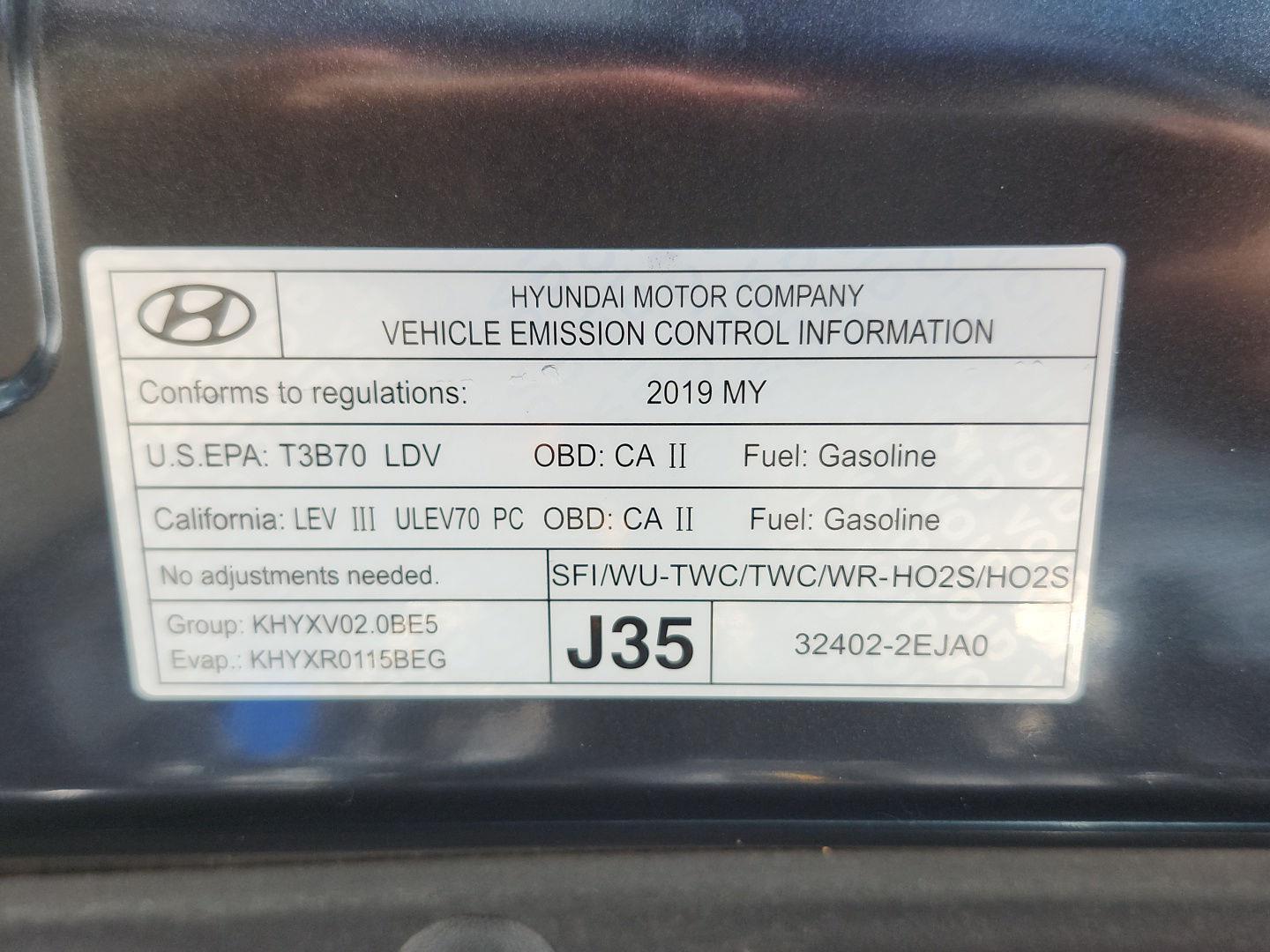 2019 Hyundai Veloster Base - Photo 22