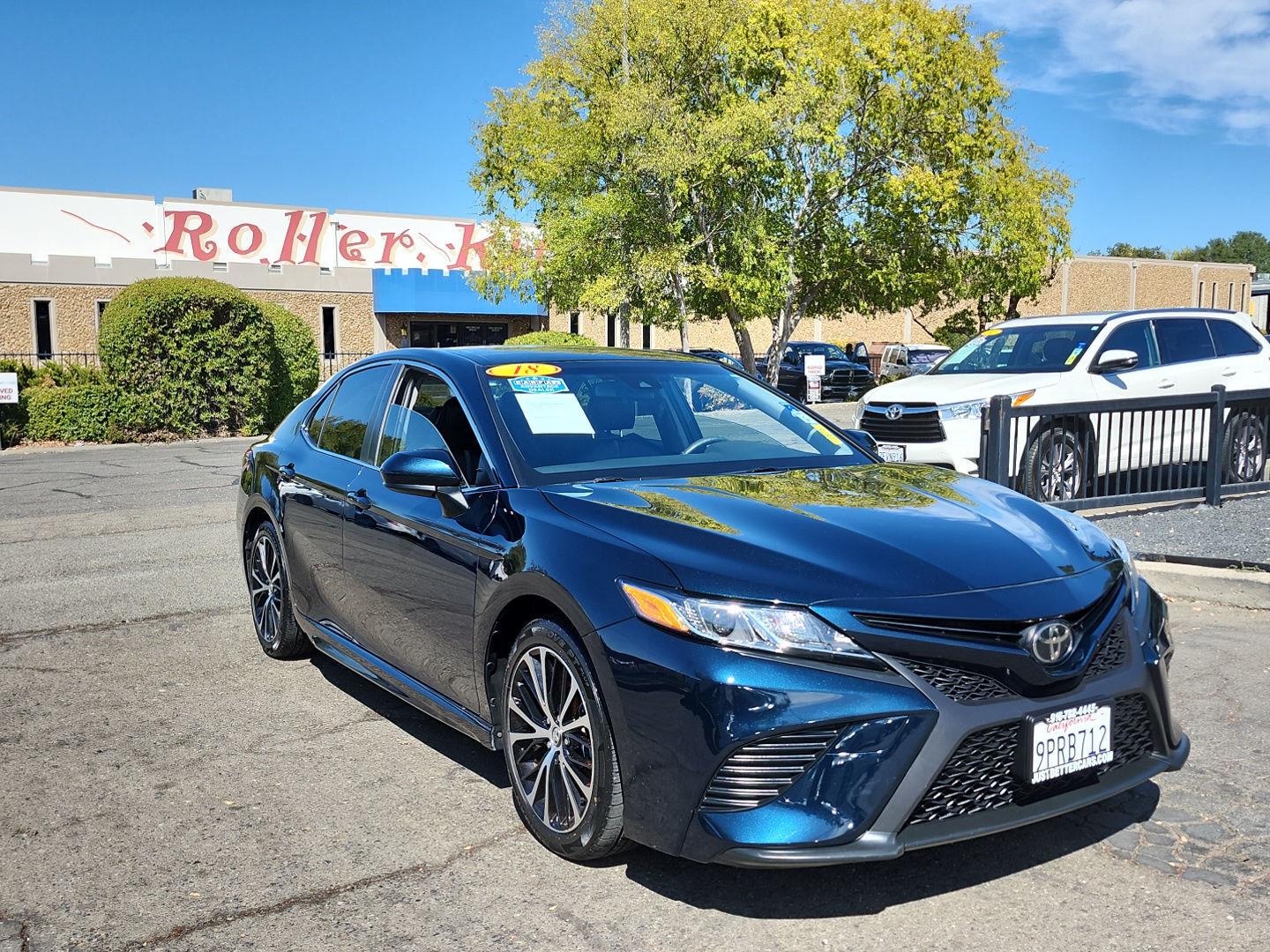 Teal (Galactic Aqua Mica) 2018 Toyota Camry Sedan Front-Wheel Drive Automatic