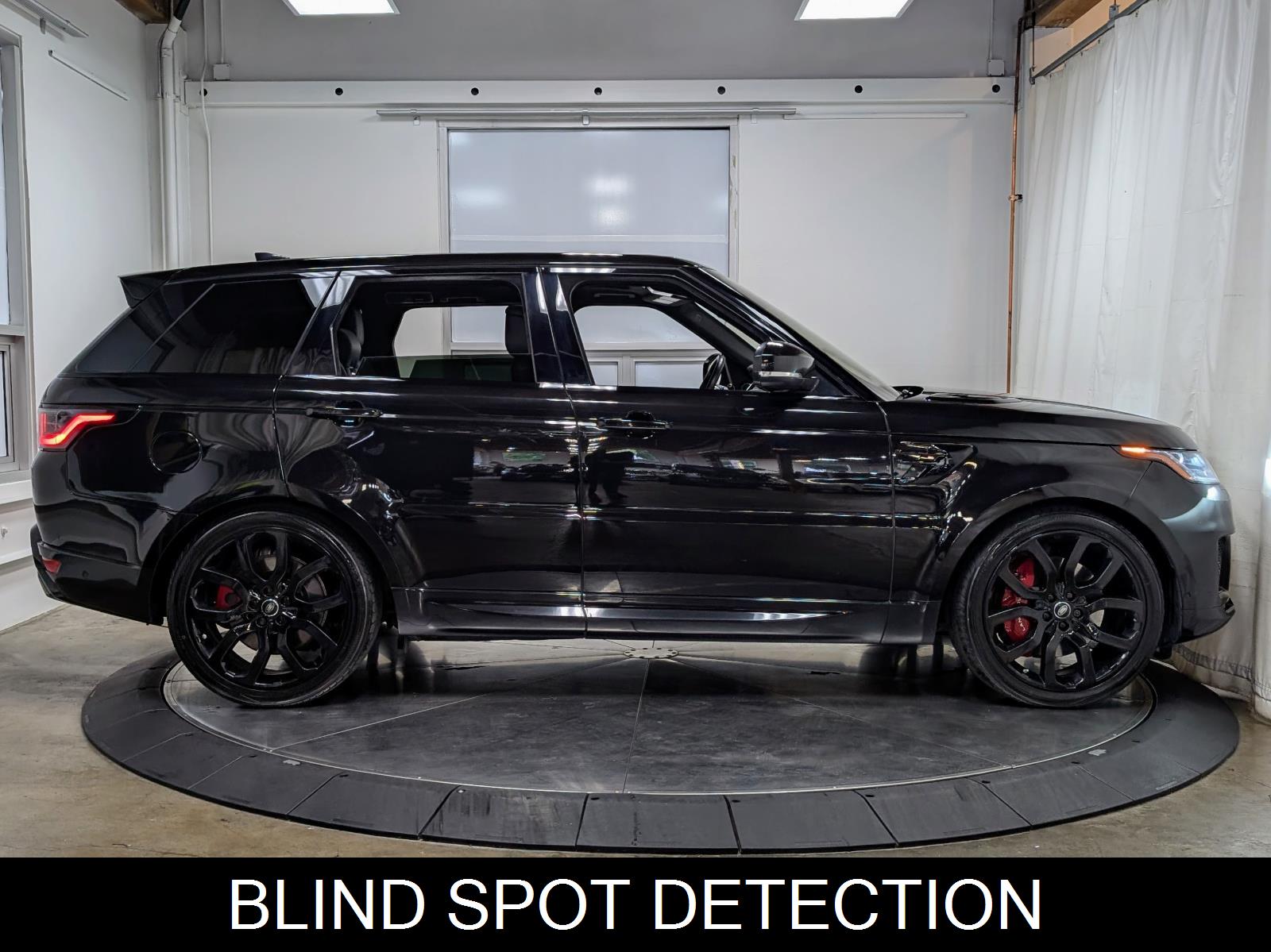 2020 Land Rover Range Rover P525 HSE photo 11