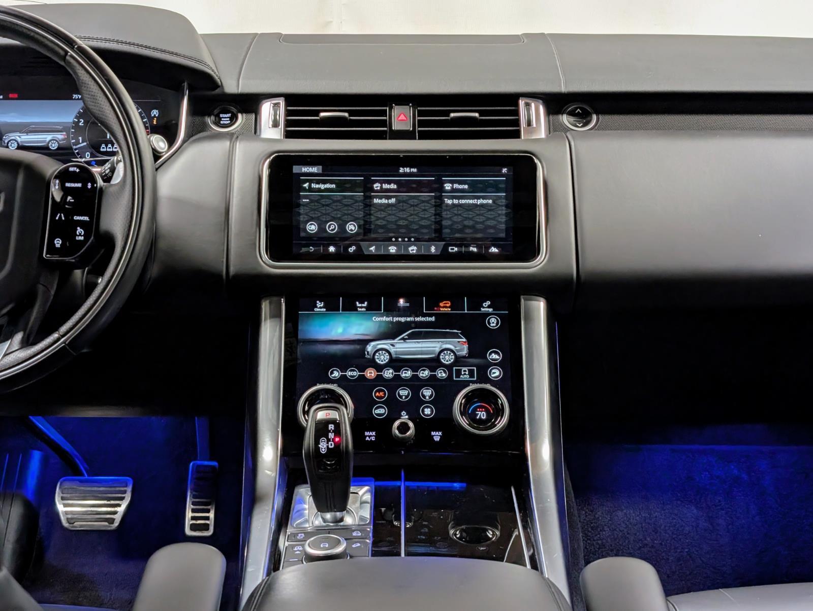 2020 Land Rover Range Rover P525 HSE photo 26