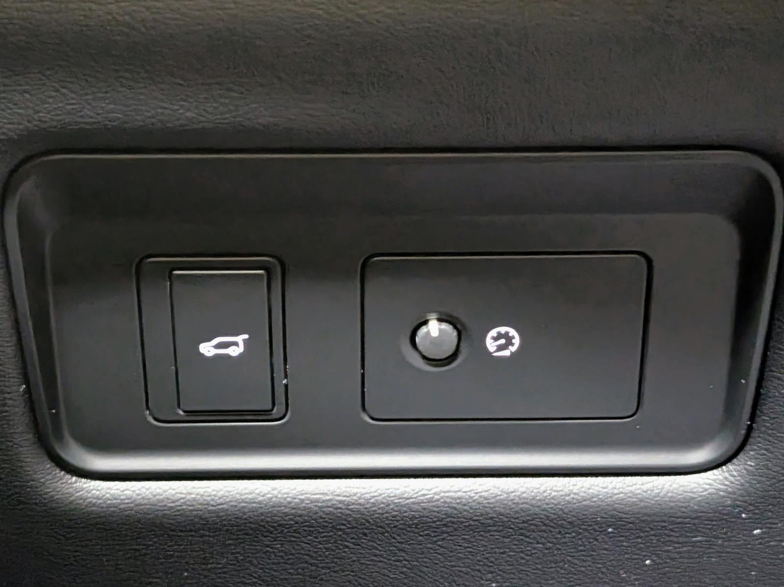 2020 Land Rover Range Rover P525 HSE photo 32
