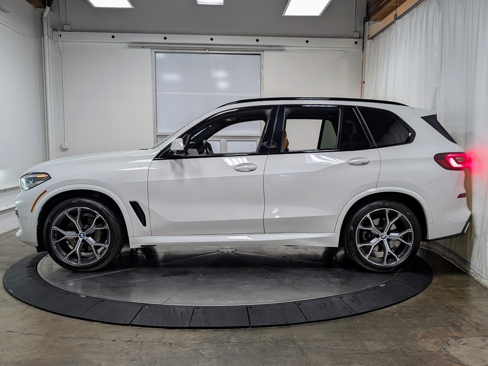 2023 Bmw X5 xDrive40i photo 3