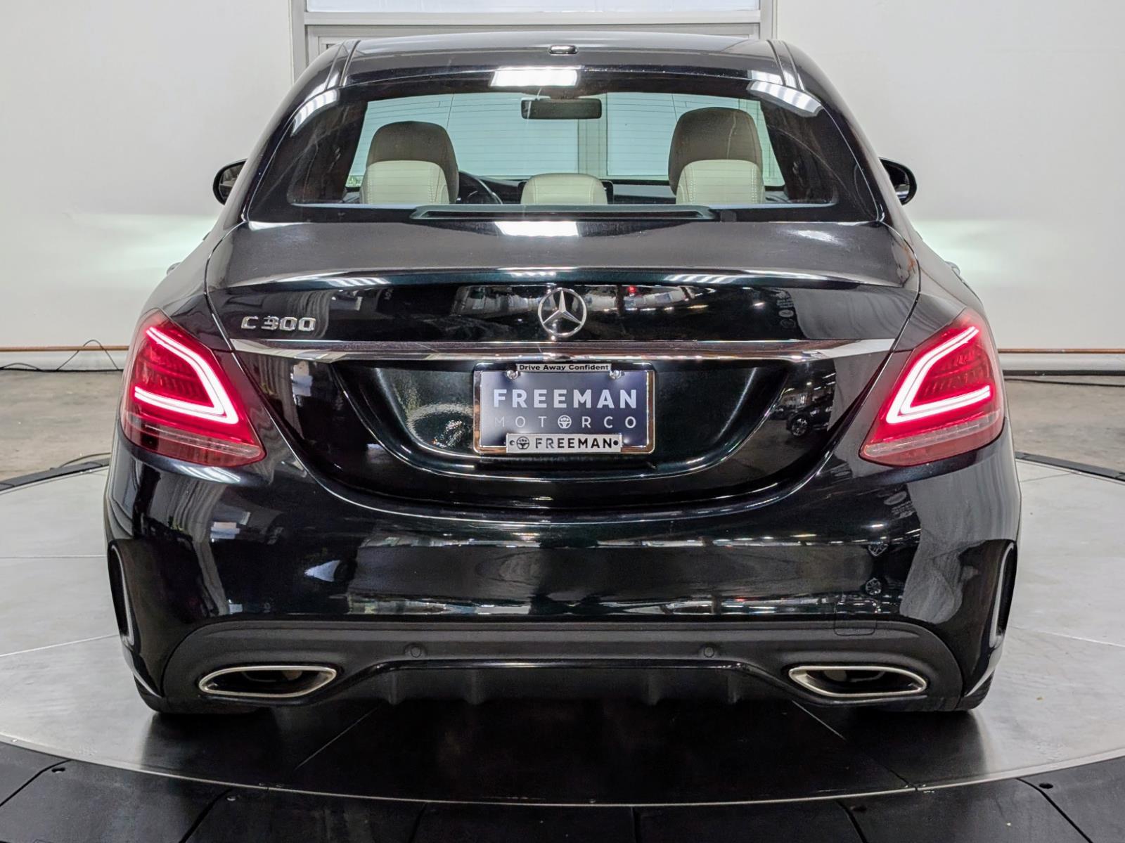 2019 Mercedes Benz C 300 photo 9