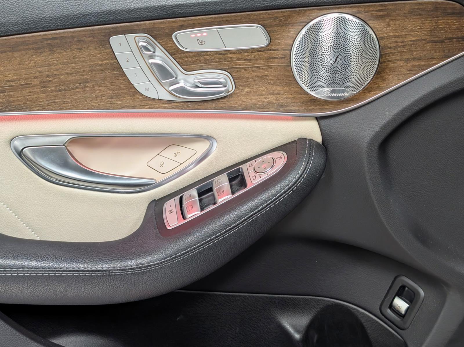 2019 Mercedes Benz C 300 photo 14