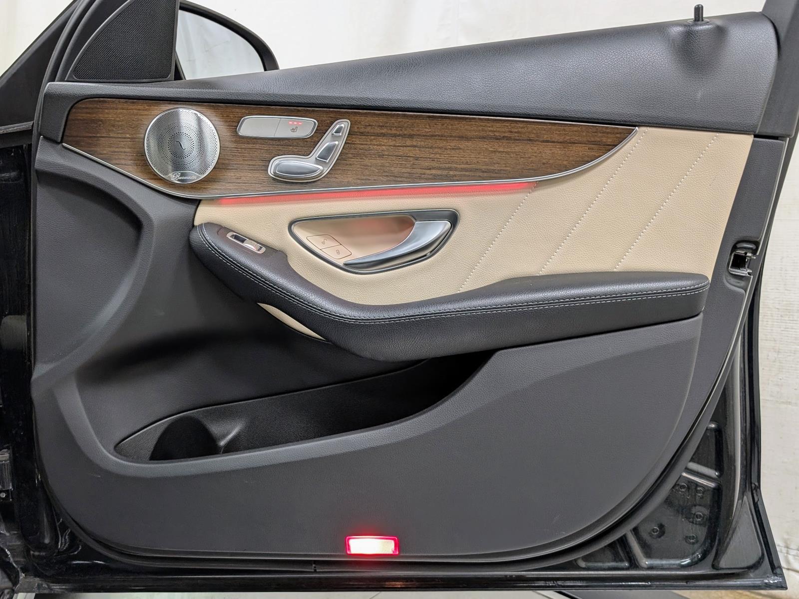 2019 Mercedes Benz C 300 photo 23
