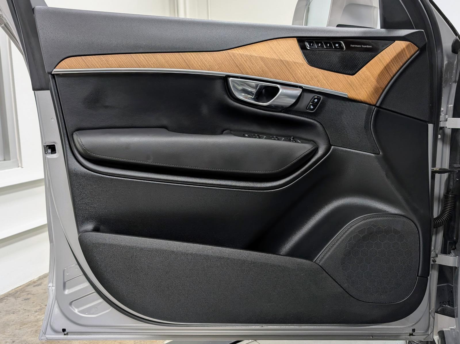 2022 Volvo XC90 Recharge Expression photo 52