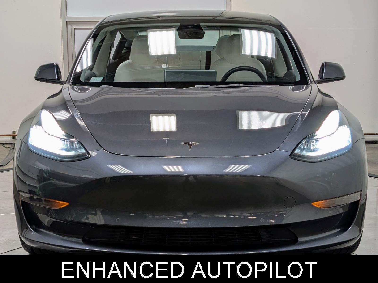 2022 Tesla Model 3 photo 4