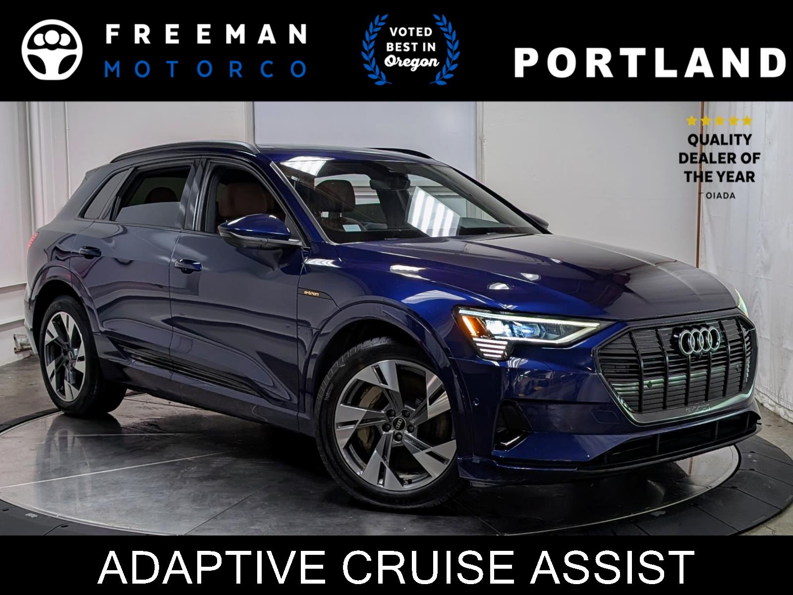 2022 Audi e-tron Premium's photo